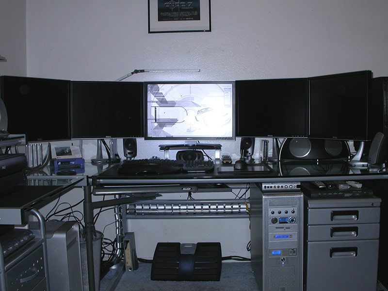 Illustration for article titled Giz Readers' Best Computer Rigs Contest